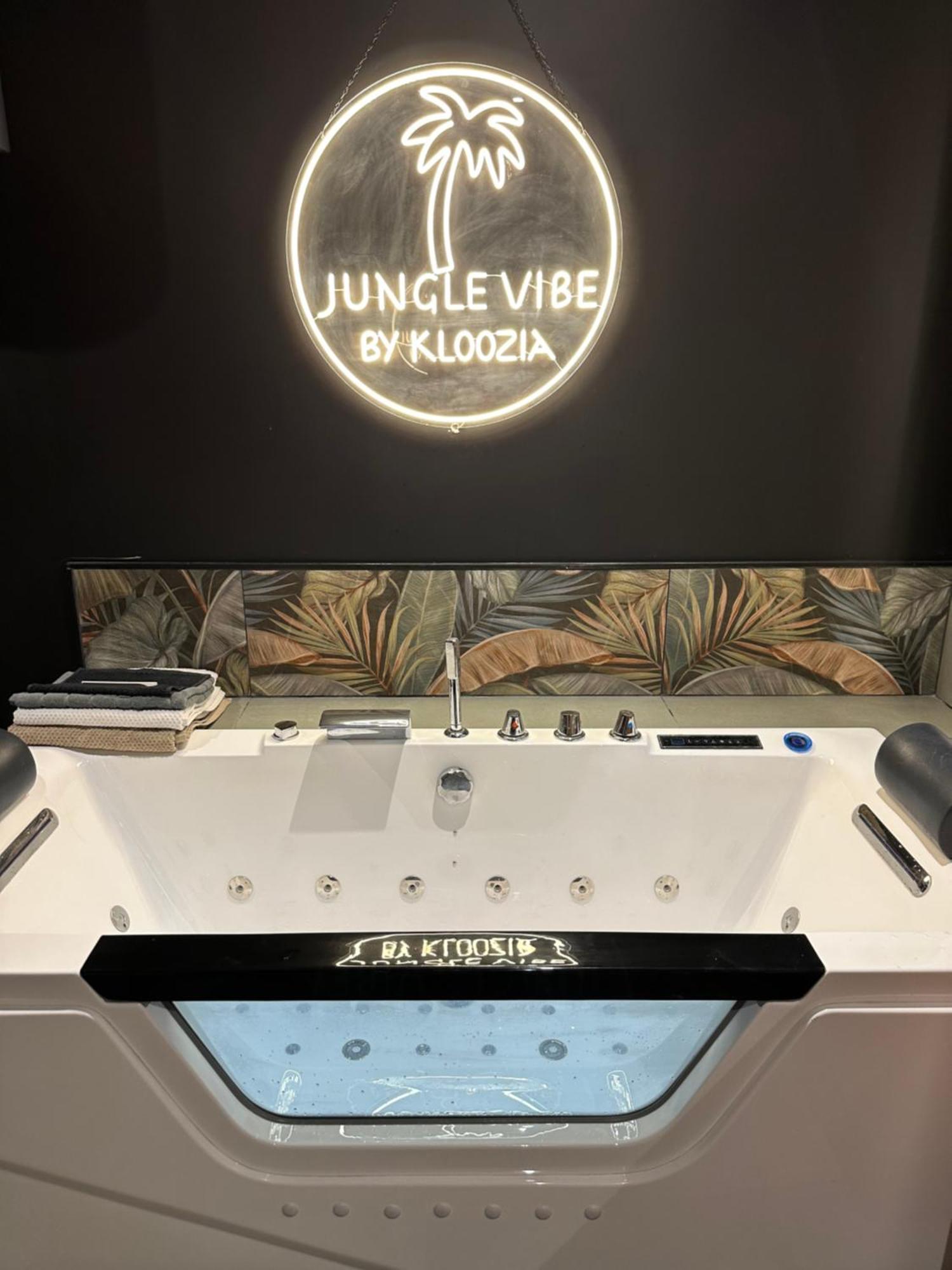 Kloozia Centre Standing Angouleme